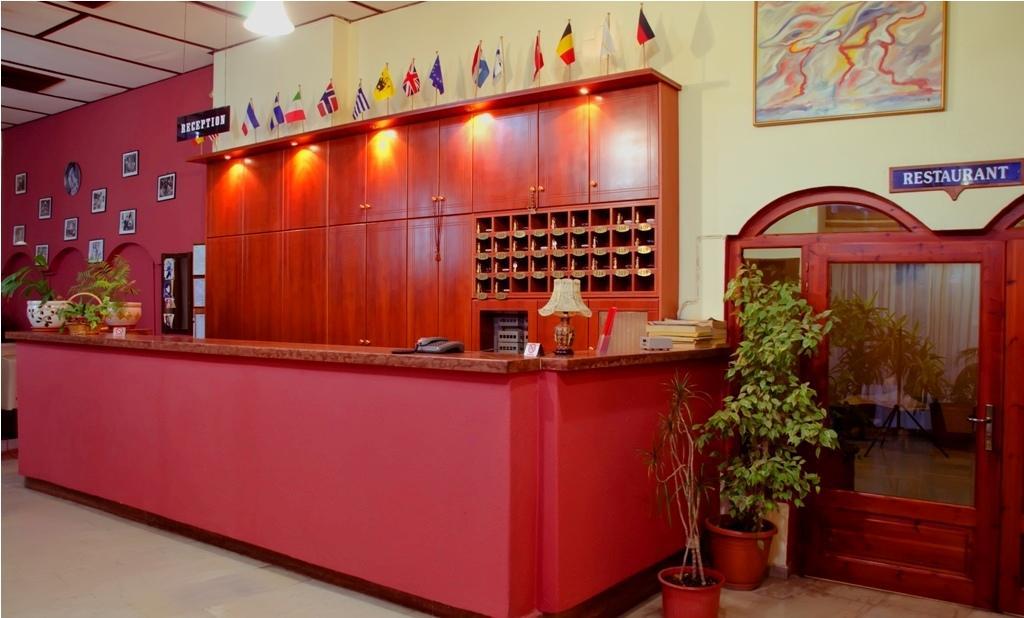 Hotel Oscar Igoumenitsa Bagian luar foto